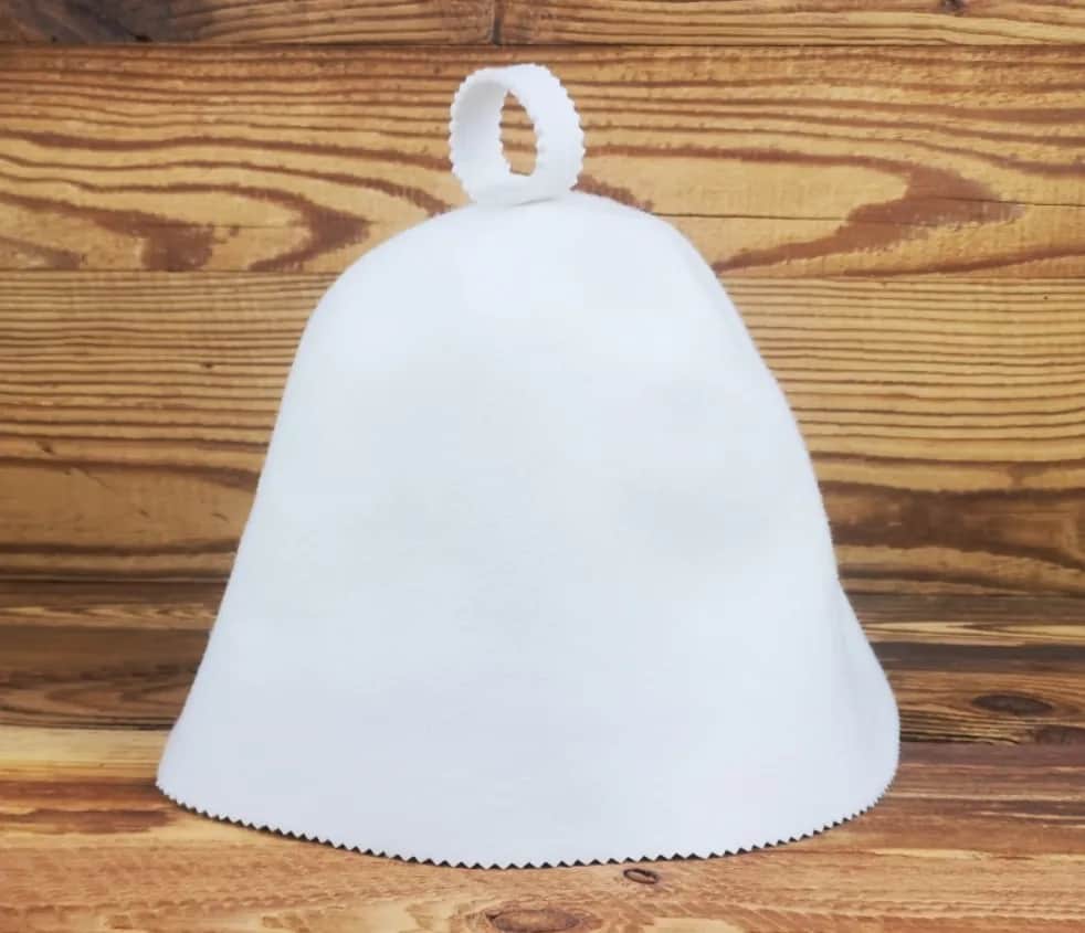 Czapka na saunę po co? Poznaj korzyści dla komfortu i zdrowia