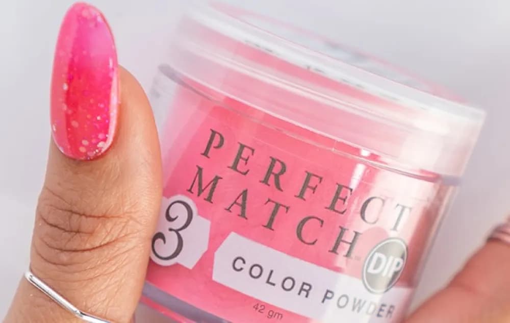 Najlepsze firmy oferujące manicure tytanowy – co warto wiedzieć o produktach?