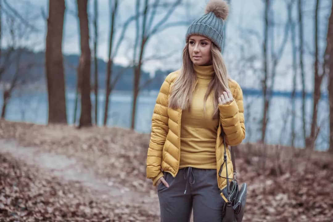 Jaka czapka do żółtej kurtki? Stylowe połączenia i niezbędne akcesoria