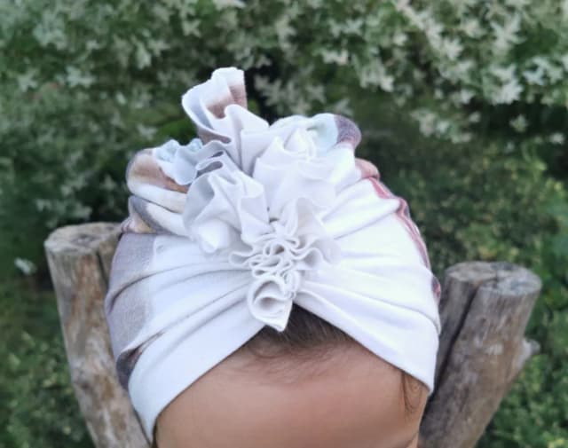 Jak uszyć czapkę turban - łatwy sposób na modny dodatek w Twojej szafie